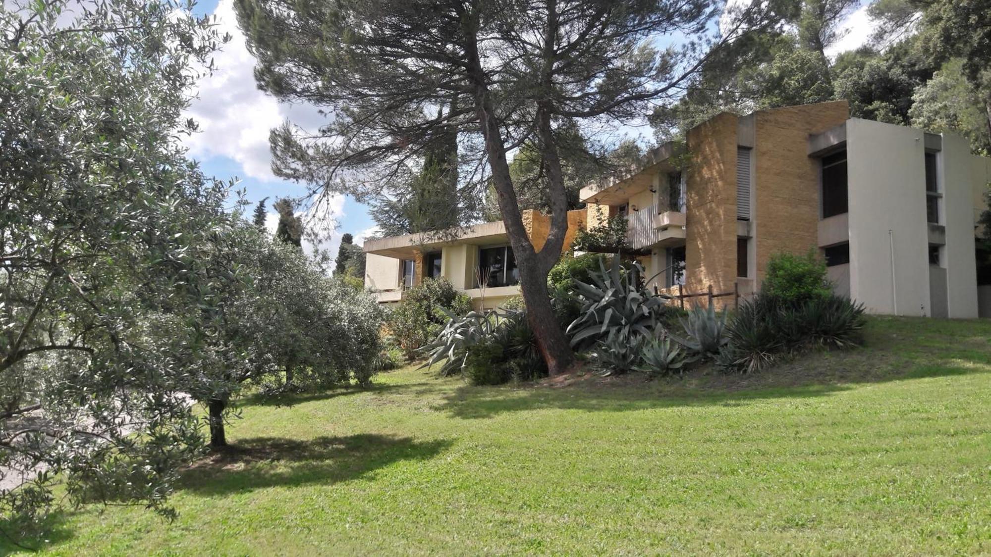 Les 3 Saisons Bed and Breakfast Cucuron Eksteriør billede