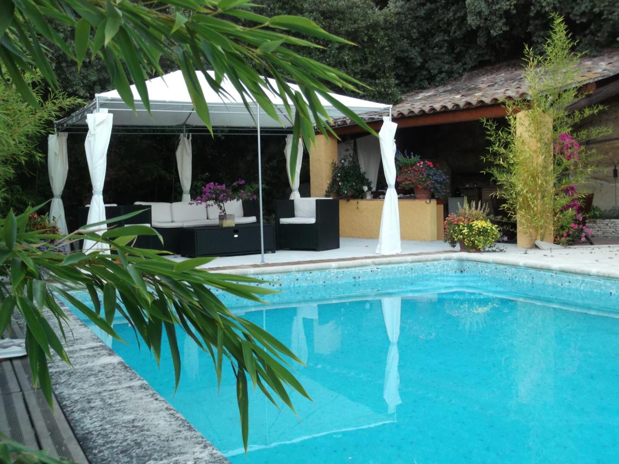 Les 3 Saisons Bed and Breakfast Cucuron Eksteriør billede
