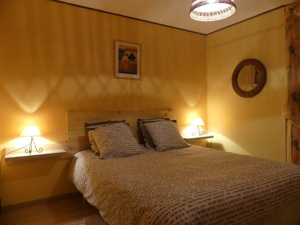 Les 3 Saisons Bed and Breakfast Cucuron Eksteriør billede
